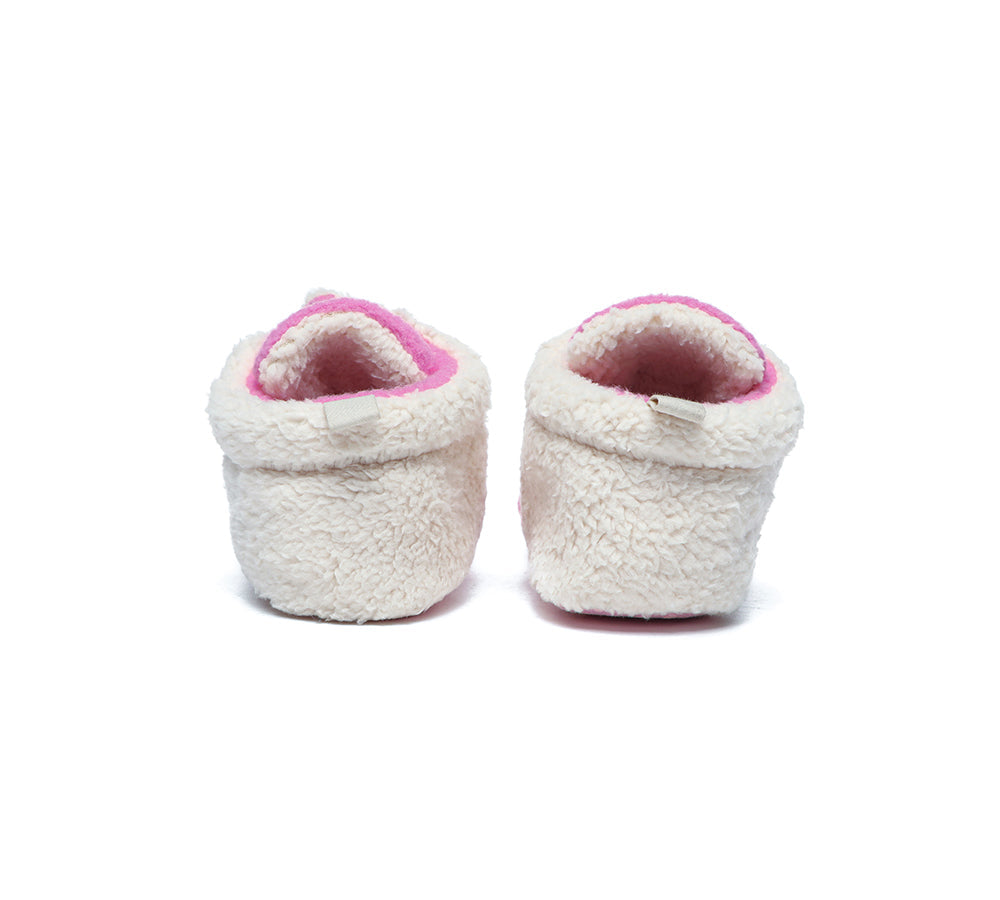 AUSTRALIAN SHEPHERD® Baby Booties Gift Set with Shearling Bear Beanie and Scarf