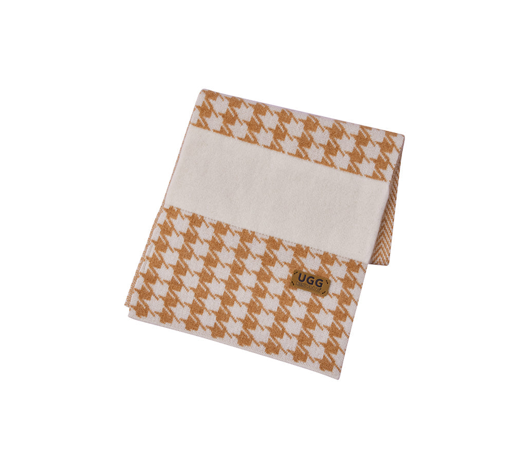 URBAN UGG® 100% Cashmere Houndstooth Ultra Soft Scarf Novelle