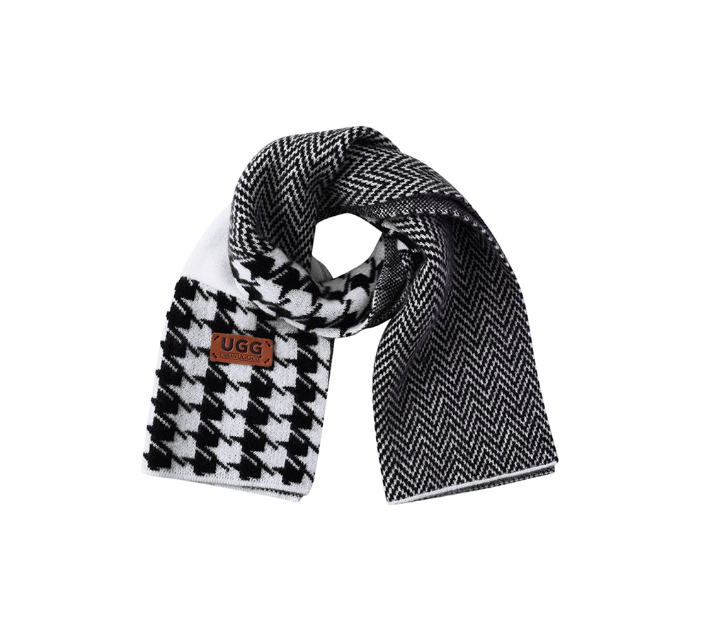 URBAN UGG® 100% Cashmere Houndstooth Ultra Soft Scarf Novelle