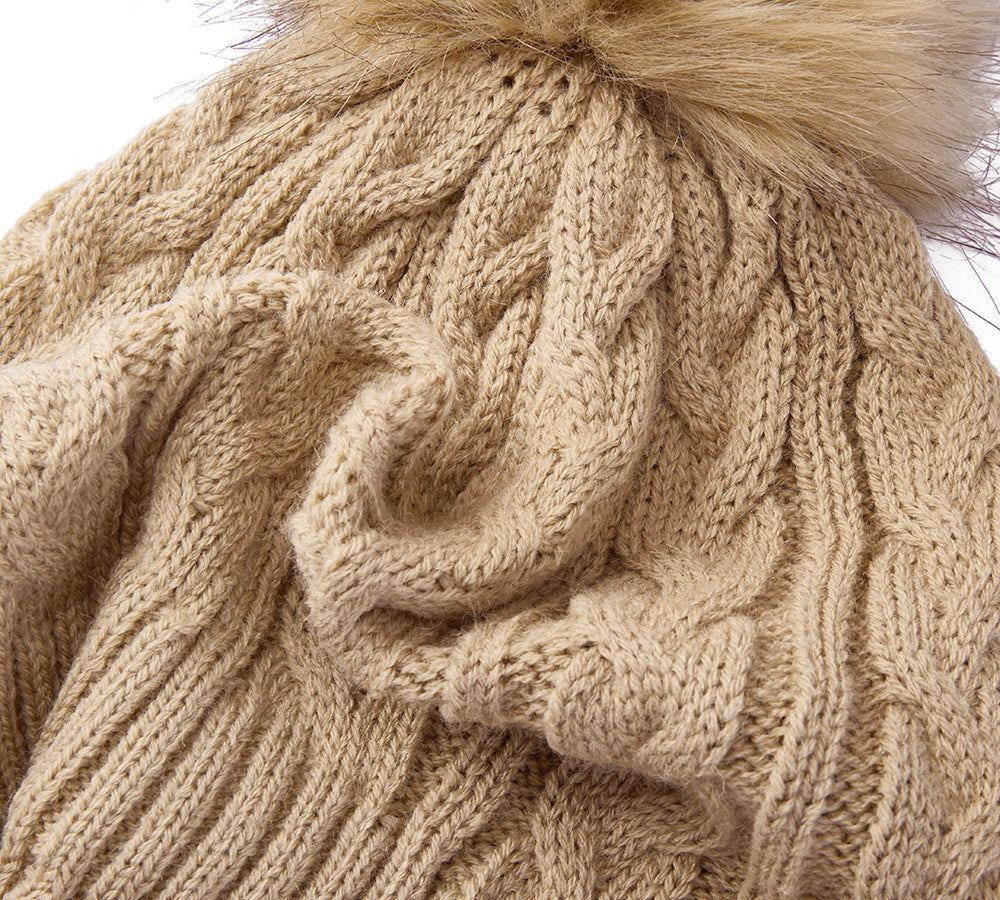 EVERAU® Soft Knit Pom Pom Beanie Conira Hat EVERAU